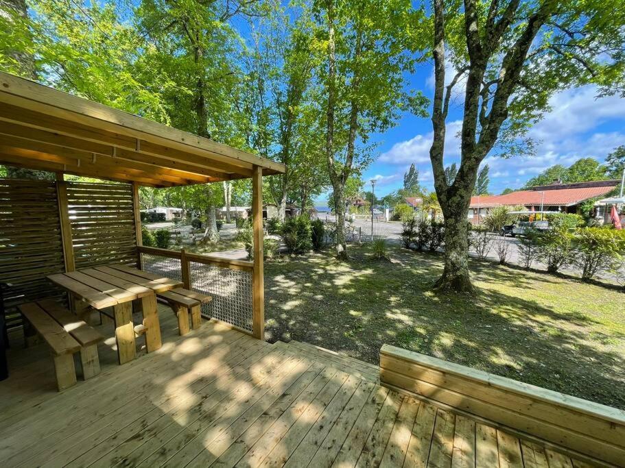 Vue Sur Le Lac, Cadre Verdoyant, Camping 4 Etoiles 欧雷扬 外观 照片